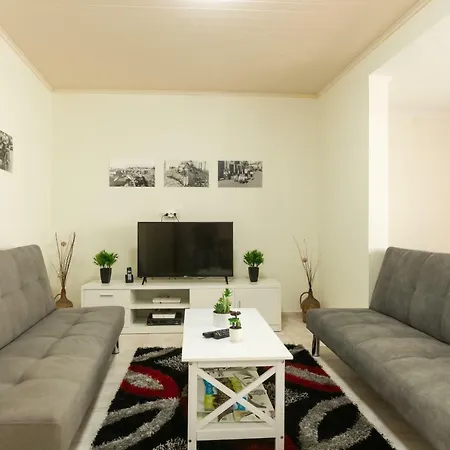 Casa Piscinas Naturais Villa